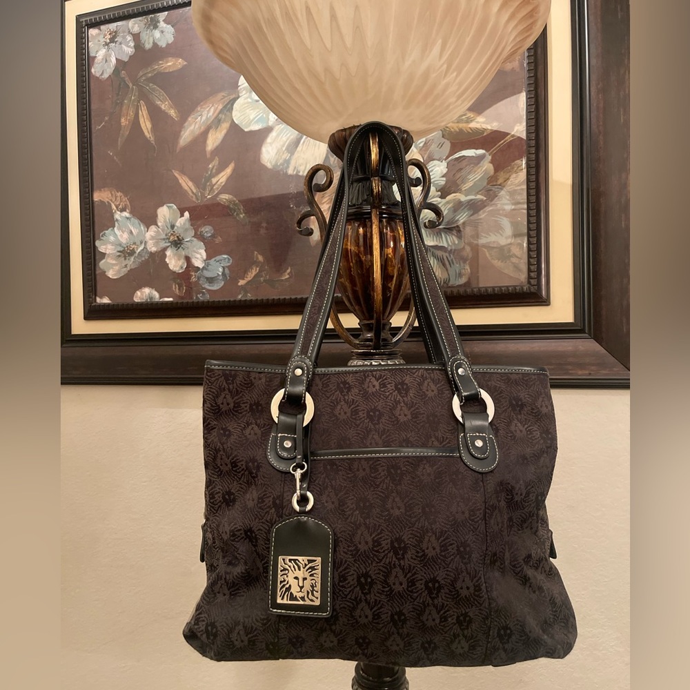 Anne Klein - Picture 6 of 16